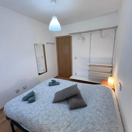 Апартаменты Apartamento En Sabinanigo Para Grupos Con Gran Terraza Уэска