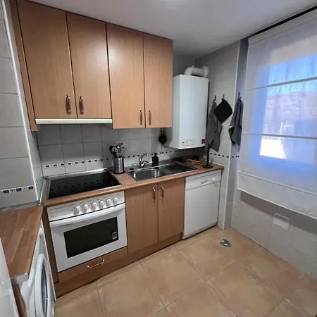 Апартаменты Apartamento En Sabinanigo Para Grupos Con Gran Terraza Уэска