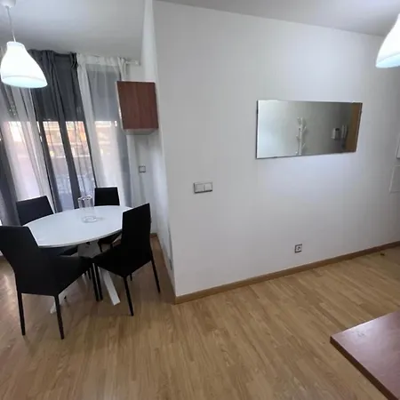 Apartamento En Sabinanigo Para Grupos Con Gran Terraza