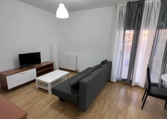 En Sabiñánigo Grupos Con Amplia Y Soleada Terraza Apartamento